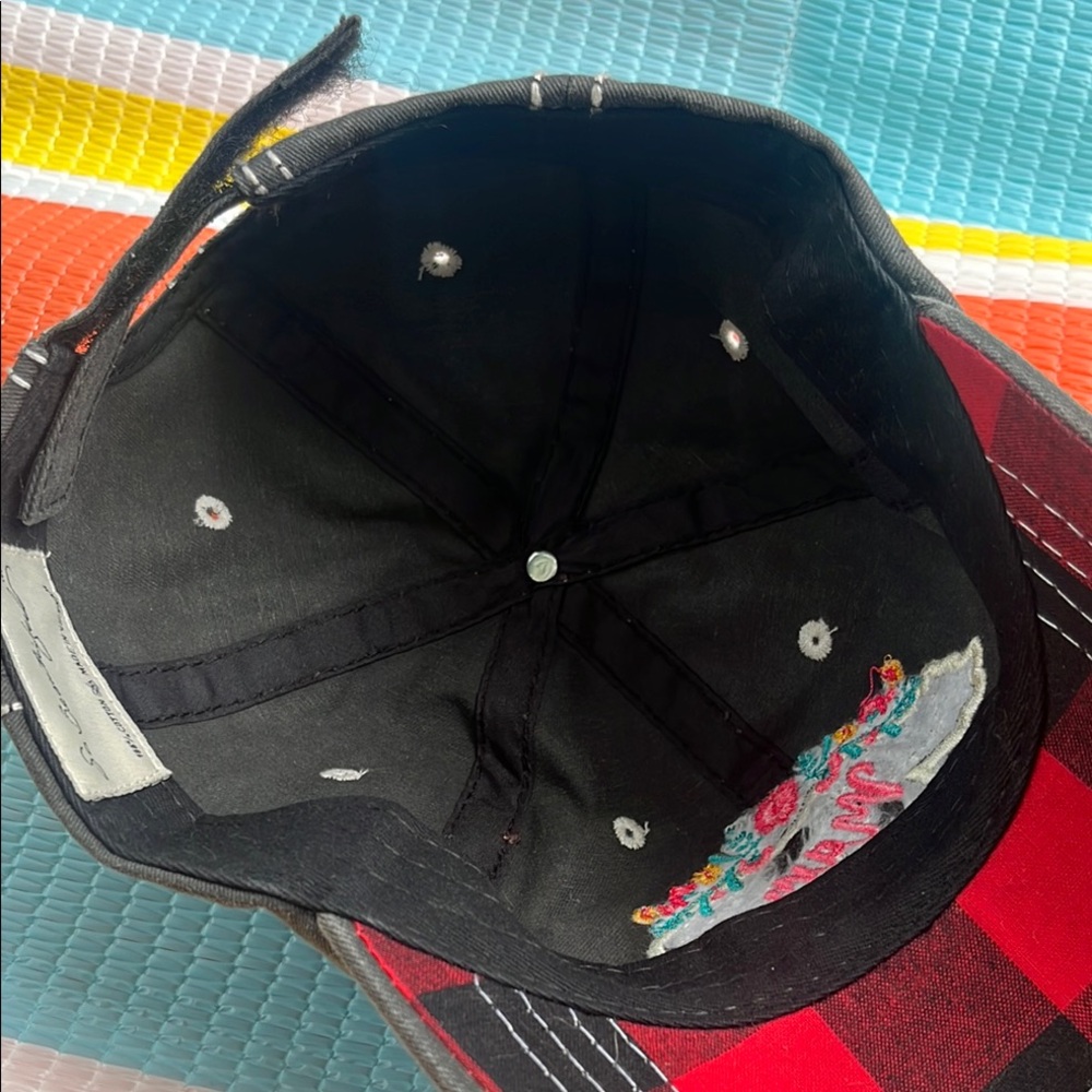 ❌SOLD❌Black Distressed Mama Cap with Floral Embroidery - Picture 8 of 10